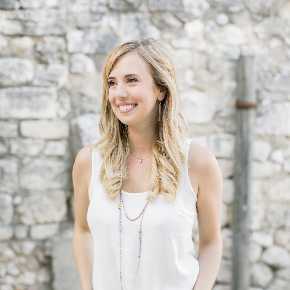 Meet your Posher, Alyssa